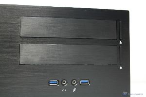 thumb 00024 SILVERSTONE GD08 HTPC XTREMEHARDWARE.COM